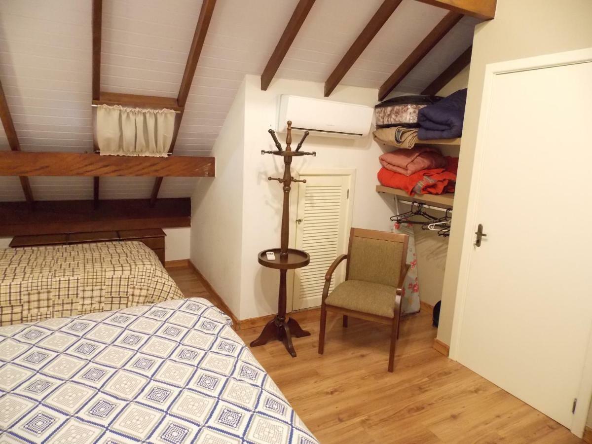 Triplex 3 Suites Em Canela Esterno foto