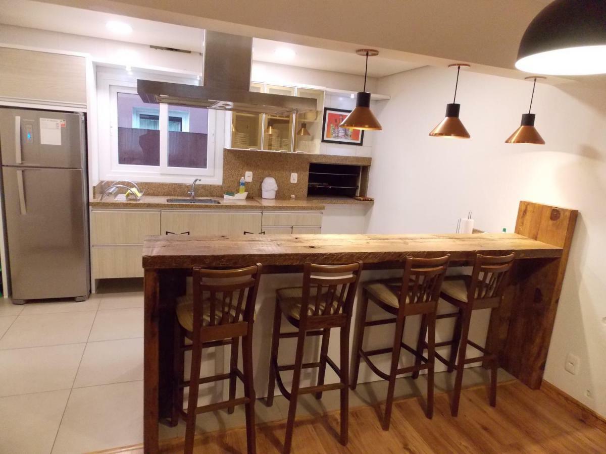 Triplex 3 Suites Em Canela Esterno foto