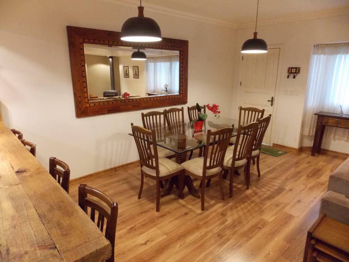 Triplex 3 Suites Em Canela Esterno foto