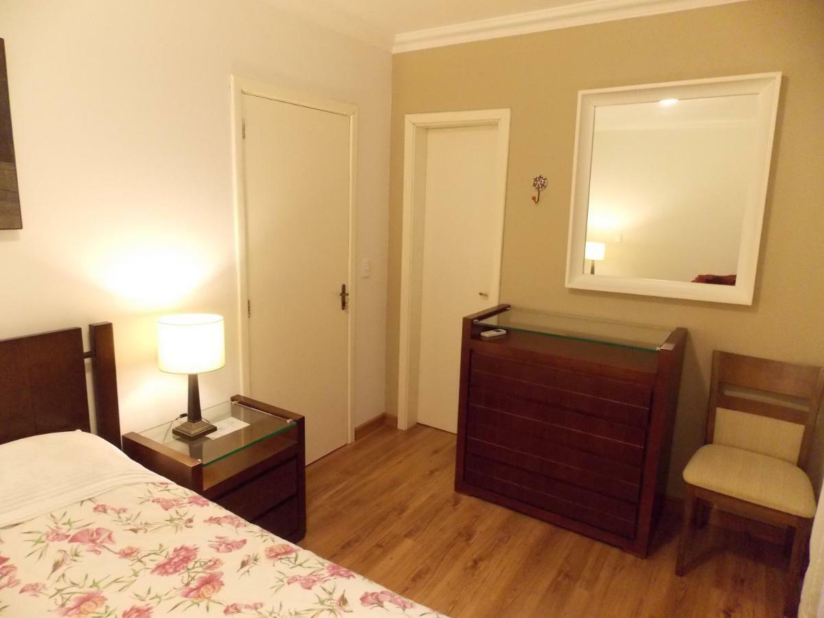 Triplex 3 Suites Em Canela Esterno foto